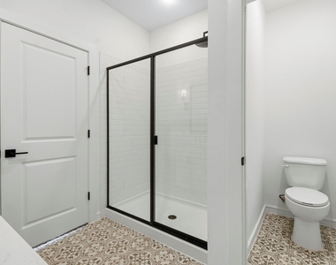 8427 Bay Ridge Circle - Photo Thumbnail 16