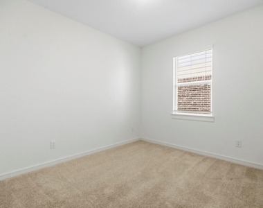 8427 Bay Ridge Circle - Photo Thumbnail 9