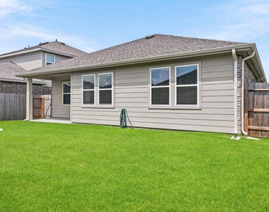 8427 Bay Ridge Circle - Photo Thumbnail 20