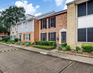 1653 W Sam Houston Parkway S - Photo Thumbnail 19
