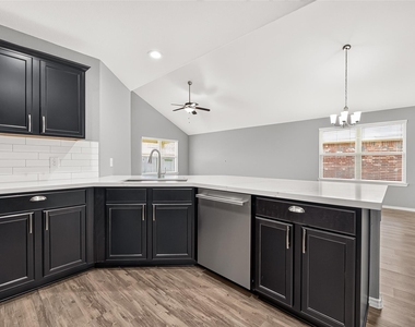 6014 Namika Street - Photo Thumbnail 15