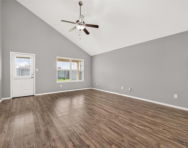 6014 Namika Street - Photo Thumbnail 7
