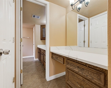 7323 Log View Drive - Photo Thumbnail 9