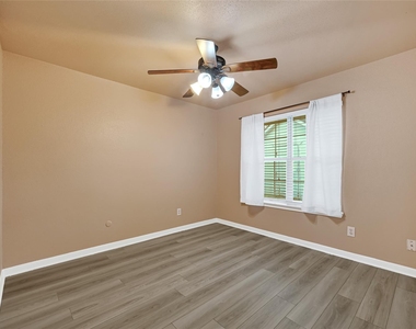 7323 Log View Drive - Photo Thumbnail 2