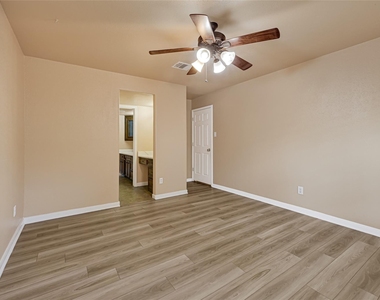 7323 Log View Drive - Photo Thumbnail 10