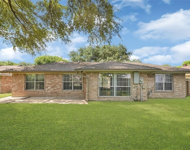 7323 Log View Drive - Photo Thumbnail 1