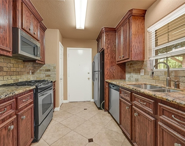 7323 Log View Drive - Photo Thumbnail 12