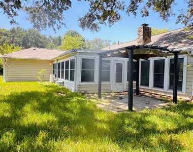 18107 Oakhampton Drive - Photo Thumbnail 11