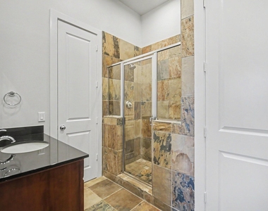 1744 W 25th Street - Photo Thumbnail 8