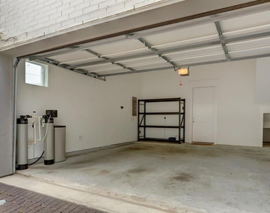 1211 Hickory Street - Photo Thumbnail 15