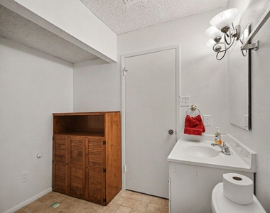 3150 Windchase Boulevard - Photo Thumbnail 13