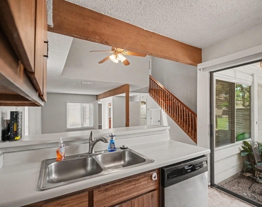3150 Windchase Boulevard - Photo Thumbnail 5