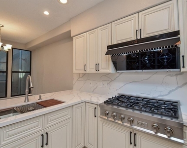 15735 Tanya Circle - Photo Thumbnail 9