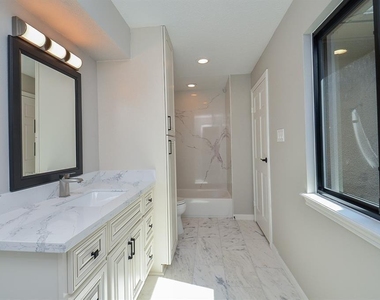 15735 Tanya Circle - Photo Thumbnail 37