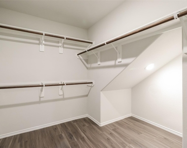 2420 Bull Trout Drive - Photo Thumbnail 11