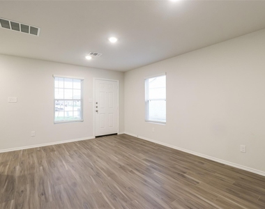 2420 Bull Trout Drive - Photo Thumbnail 4