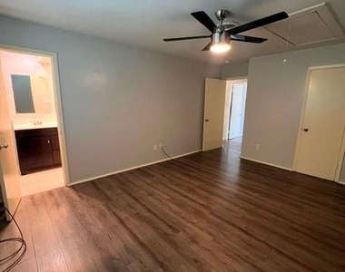 9543 Beverlyhill St - Photo Thumbnail 10