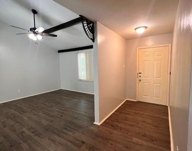 9543 Beverlyhill St - Photo Thumbnail 7