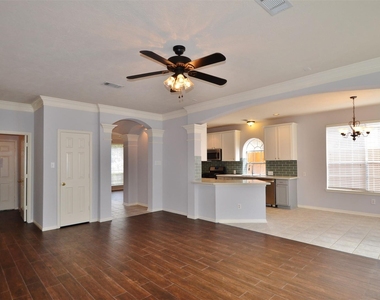 6747 Cleft Stone Drive - Photo Thumbnail 10