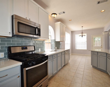 6747 Cleft Stone Drive - Photo Thumbnail 6