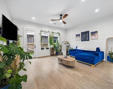 2625 Paul Quinn Street - Photo Thumbnail 7