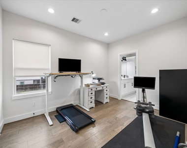 2625 Paul Quinn Street - Photo Thumbnail 15