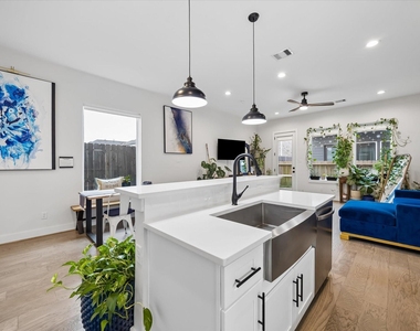 2625 Paul Quinn Street - Photo Thumbnail 1