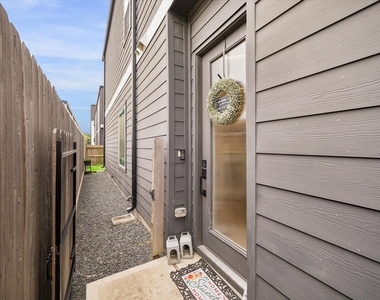 2625 Paul Quinn Street - Photo Thumbnail 2