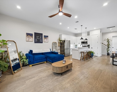 2625 Paul Quinn Street - Photo Thumbnail 3