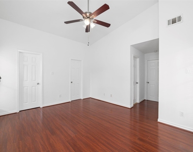 2001 Bering Drive - Photo Thumbnail 18