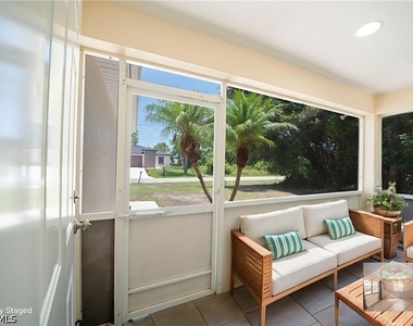 4733 29th Street Sw - Photo Thumbnail 2
