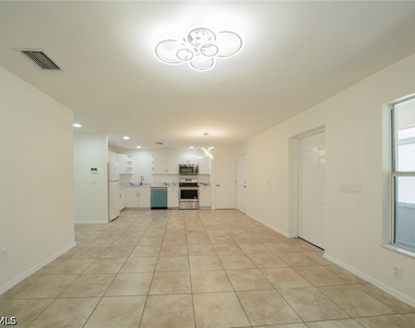 4733 29th Street Sw - Photo Thumbnail 12