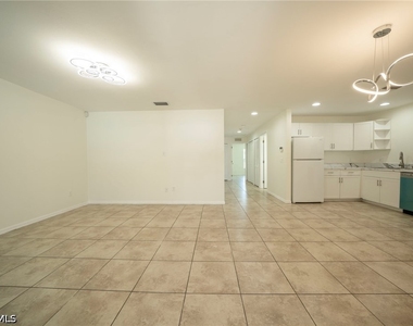 4733 29th Street Sw - Photo Thumbnail 4