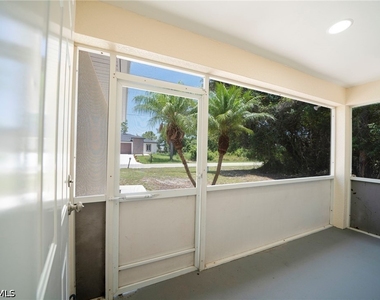 4733 29th Street Sw - Photo Thumbnail 3