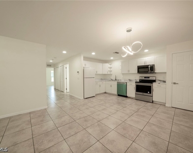 4733 29th Street Sw - Photo Thumbnail 6