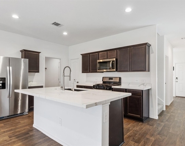 14040 Thunder Pines Drive - Photo Thumbnail 4