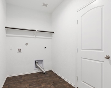 14040 Thunder Pines Drive - Photo Thumbnail 9