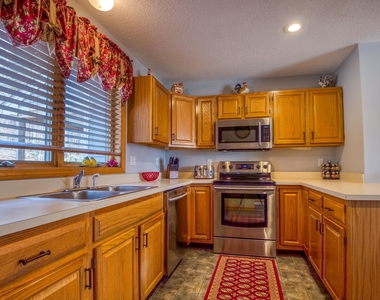 106 Eagle Ridge Condominium - Photo Thumbnail 3