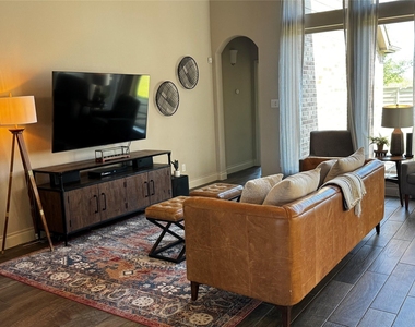 2361 Olive Forest Lane - Photo Thumbnail 8