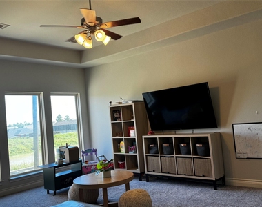 2361 Olive Forest Lane - Photo Thumbnail 10