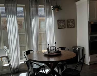 2361 Olive Forest Lane - Photo Thumbnail 5