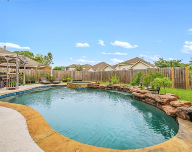 13835 Cane Valley Court - Photo Thumbnail 36