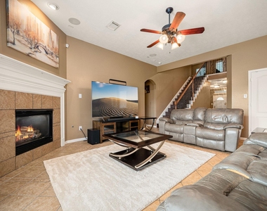 13835 Cane Valley Court - Photo Thumbnail 11