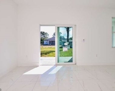 3421 55th Street W - Photo Thumbnail 10