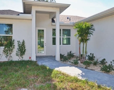 3421 55th Street W - Photo Thumbnail 2