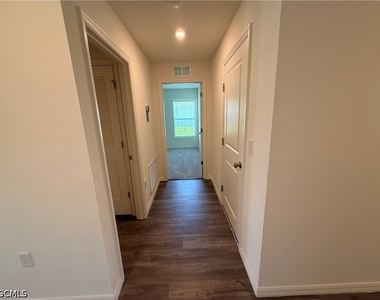 1814 Nw 15th Terrace - Photo Thumbnail 11