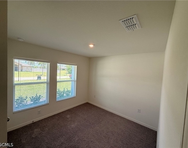 1814 Nw 15th Terrace - Photo Thumbnail 6