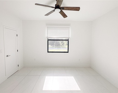 3000 Tena Avenue S - Photo Thumbnail 6