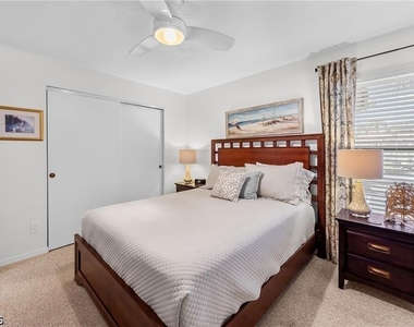 5890 Trailwinds Drive - Photo Thumbnail 23