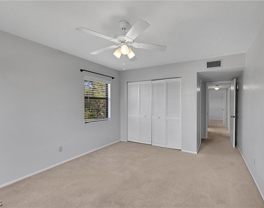 8474 Charter Club Circle - Photo Thumbnail 17